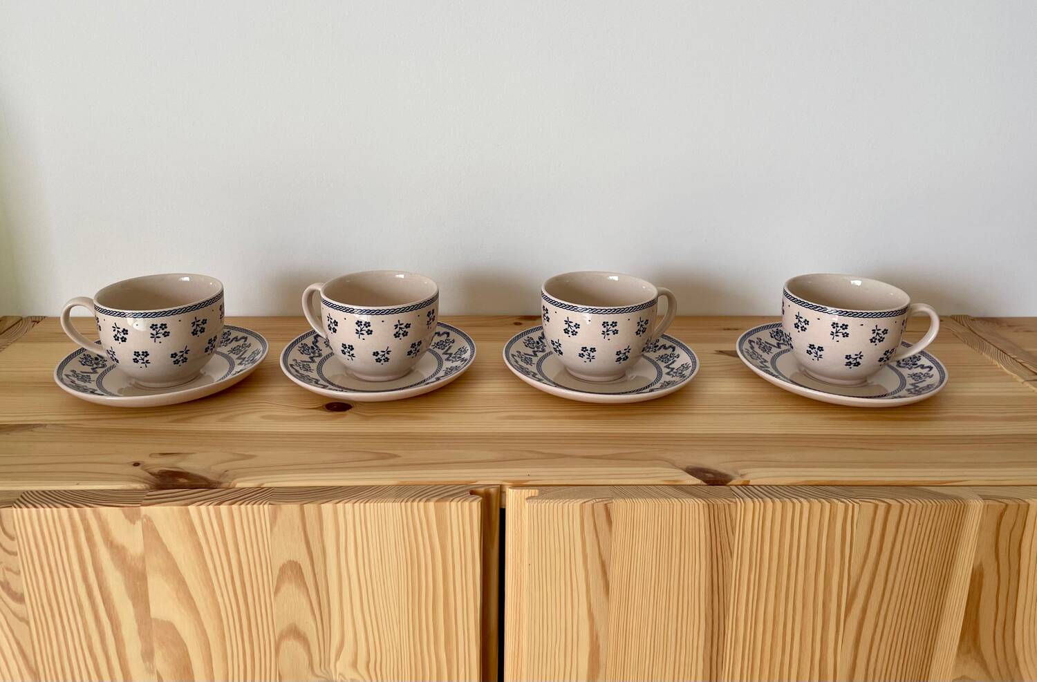Lot Laura Ashley