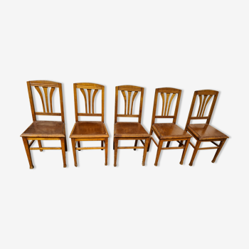 Lot of 5 old wooden chairs