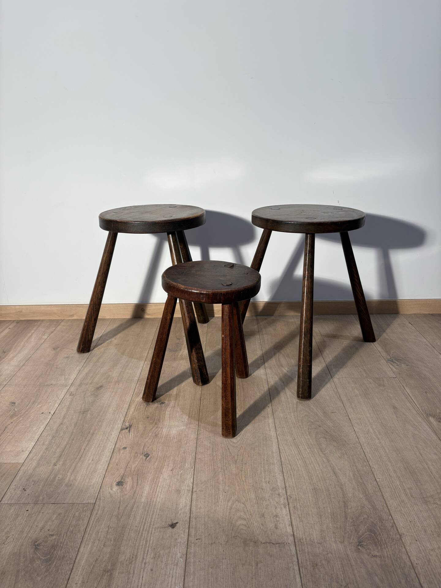 Farm stool in solid oak wood