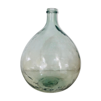 Demijohn with blue reflections