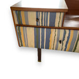 Dressing table in natural wood and fabrics