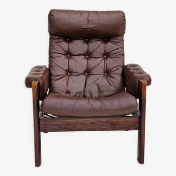 1970s, Scandinavian adjustable lounge chair, brown leather, oak wood.