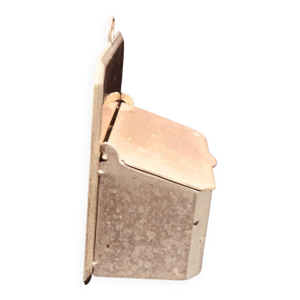 Boîte à sel en laiton