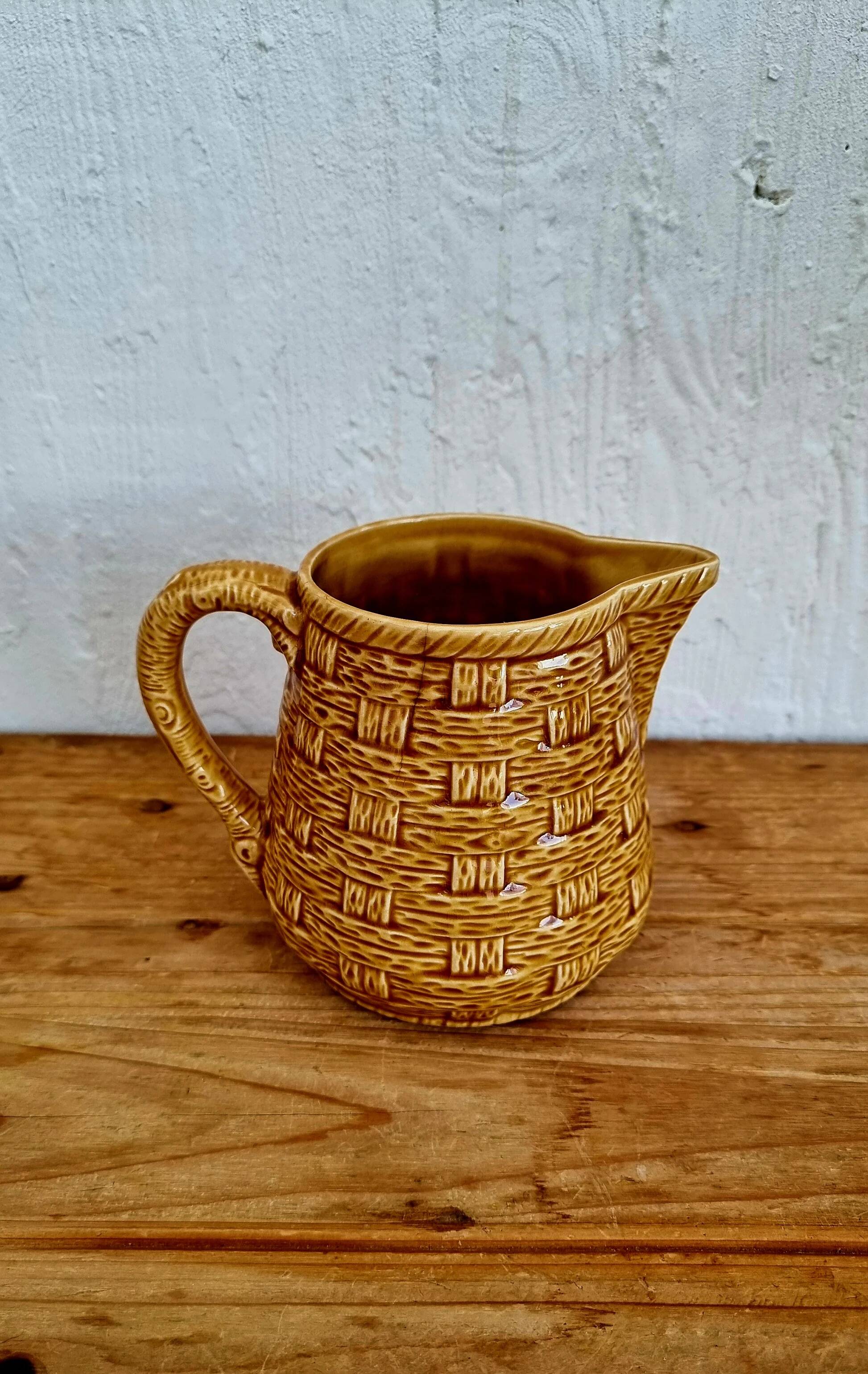 Pichet Digoin Sarreguemines woven basket effect caramel vintage