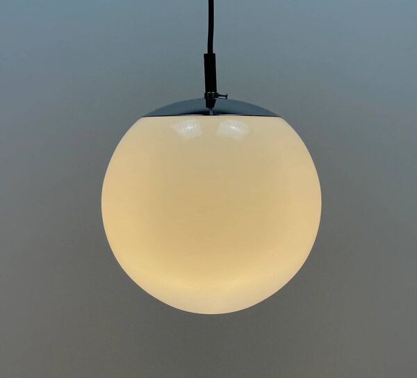 Suspension globe cascade MIST par RAAK Amsterdam ‘Ochtendnevel’, lampe suspension, 1970