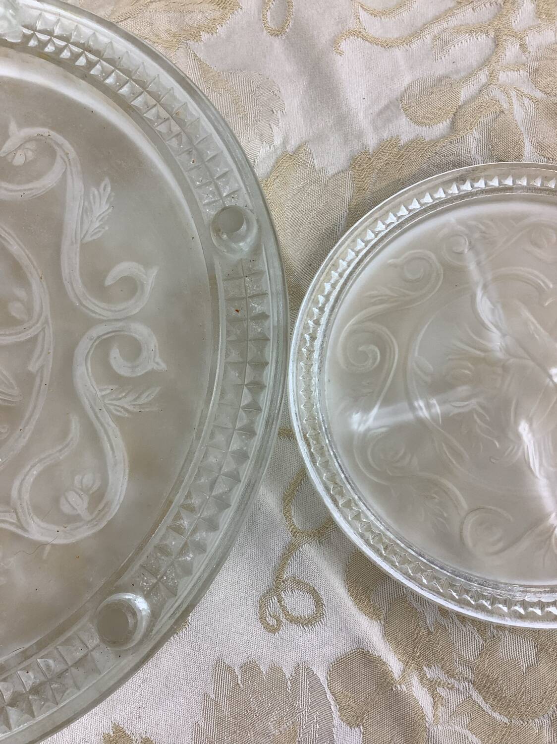 Trivet and vintage bottle France