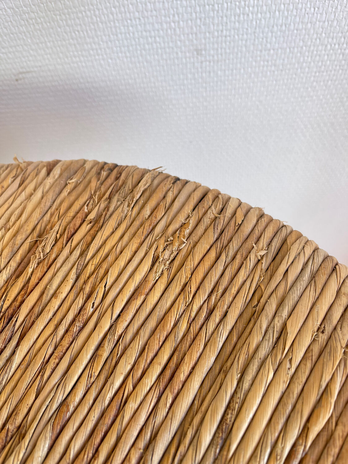 Paire Tabouret haut rotin – création Roger Coster, 1970