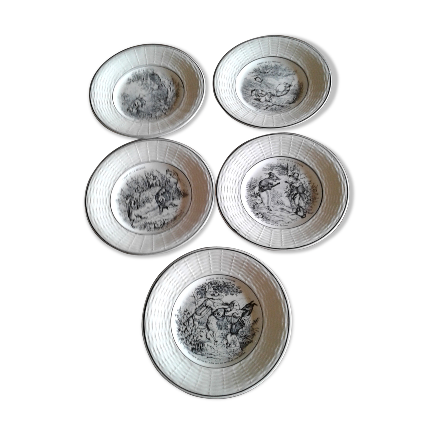 5 Jean de la Fontaine Sarreguemines themed plates