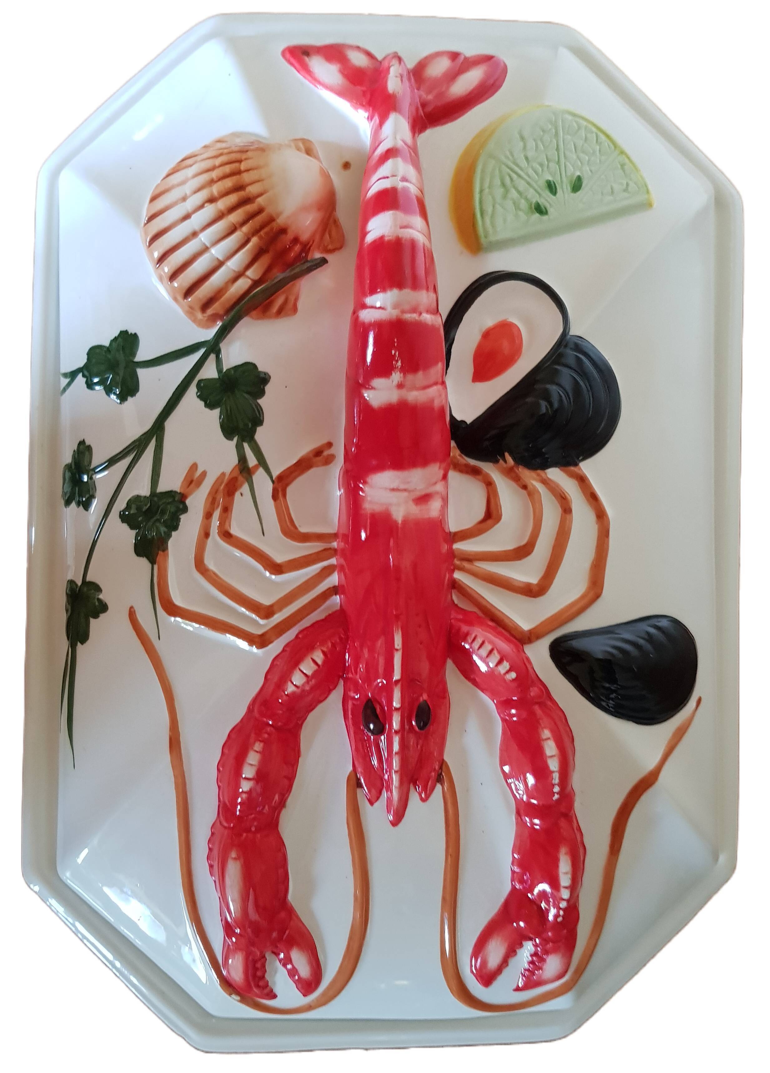 Ceramic dish with slip lid lobster decor