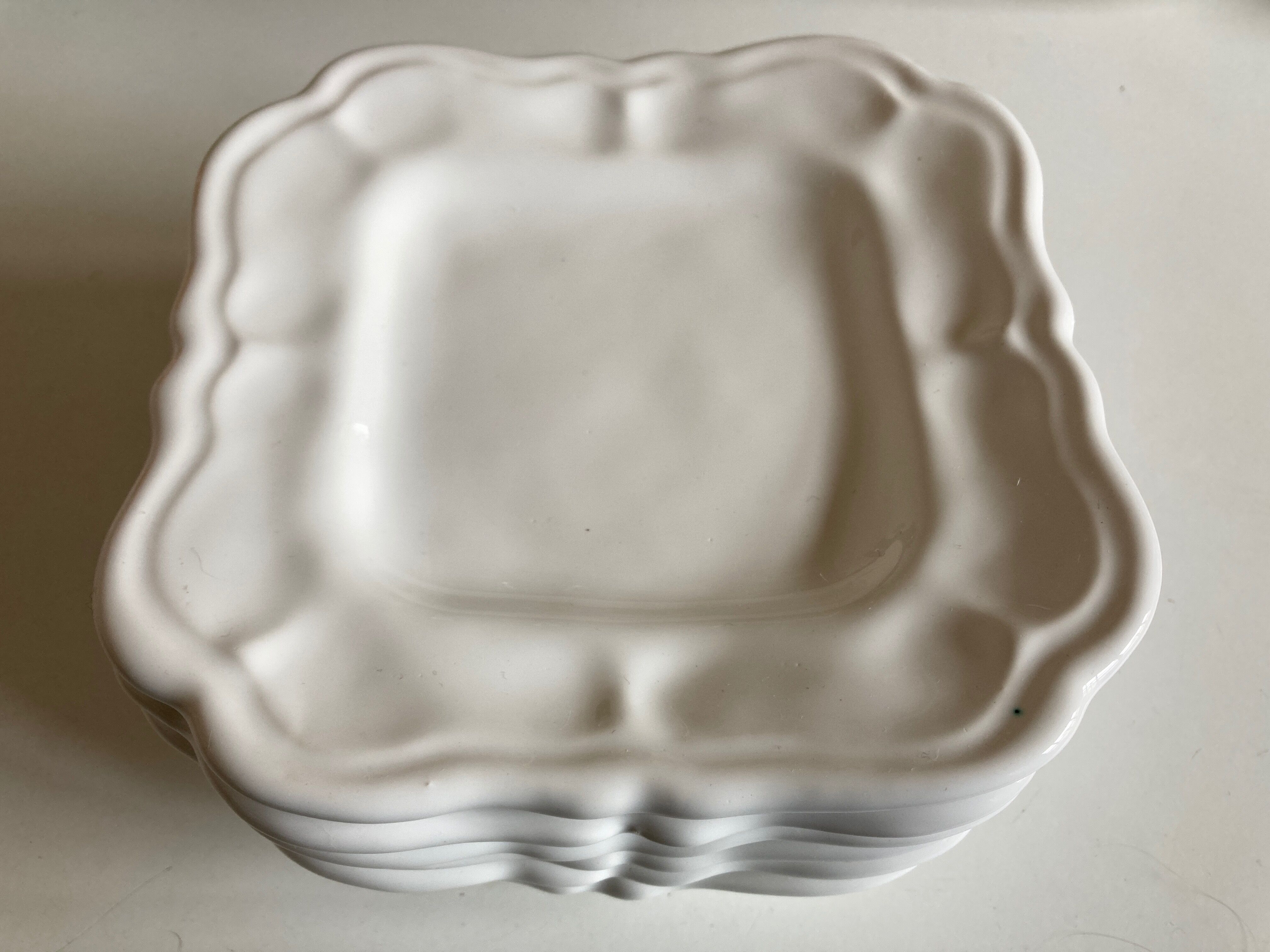 Set 6 plates in glazed earth with Moustiers godrons 1970