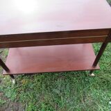 Serving table