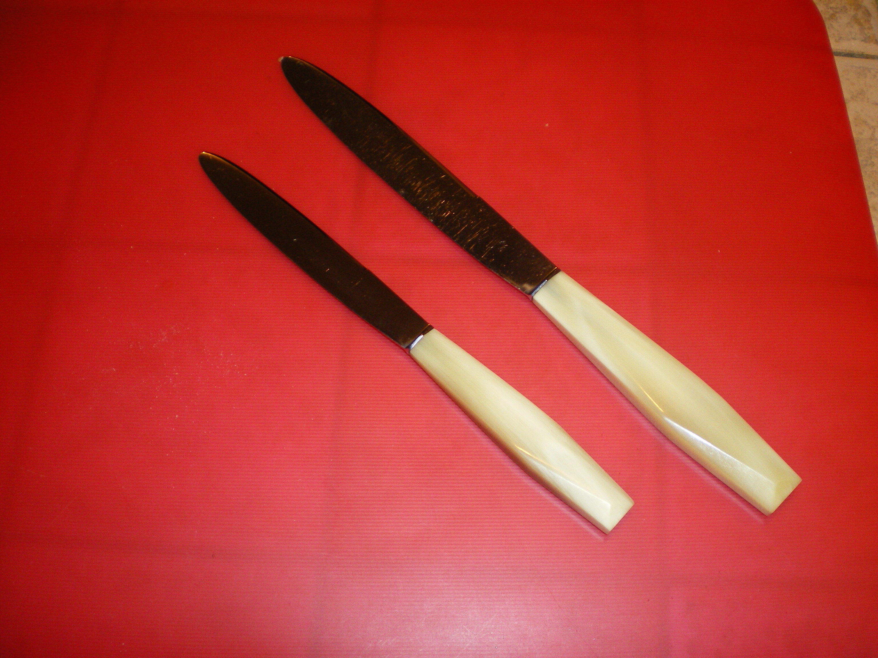 Box 24 old knives