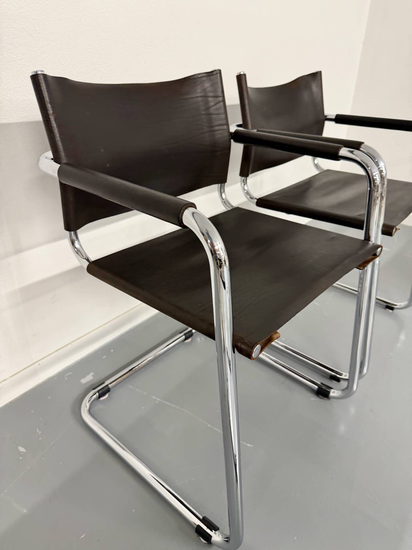 Lot of 5 tubular metal leather chairs designed by Mart Stam, Bauhaus, 1970s.