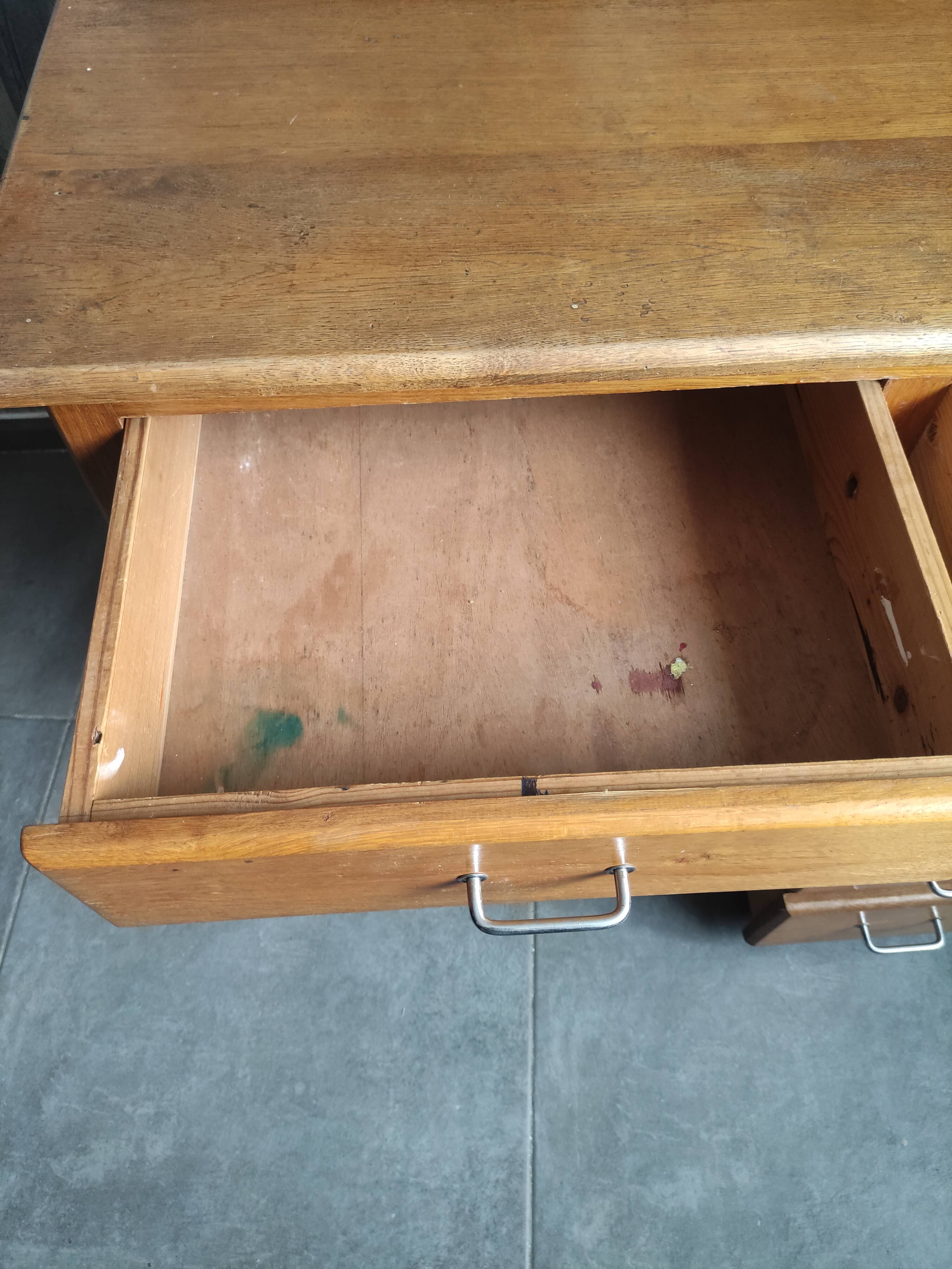 Wooden children's desk around the 60s-70s