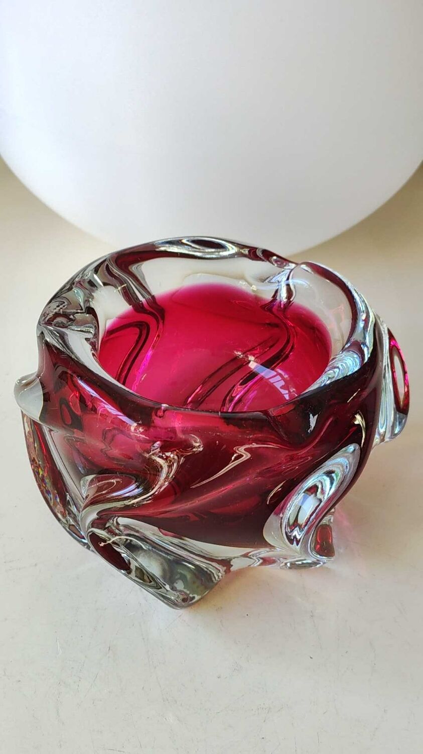 Empty pocket/Ashtray in blown Art glass, Murano. Ruby red, 1960