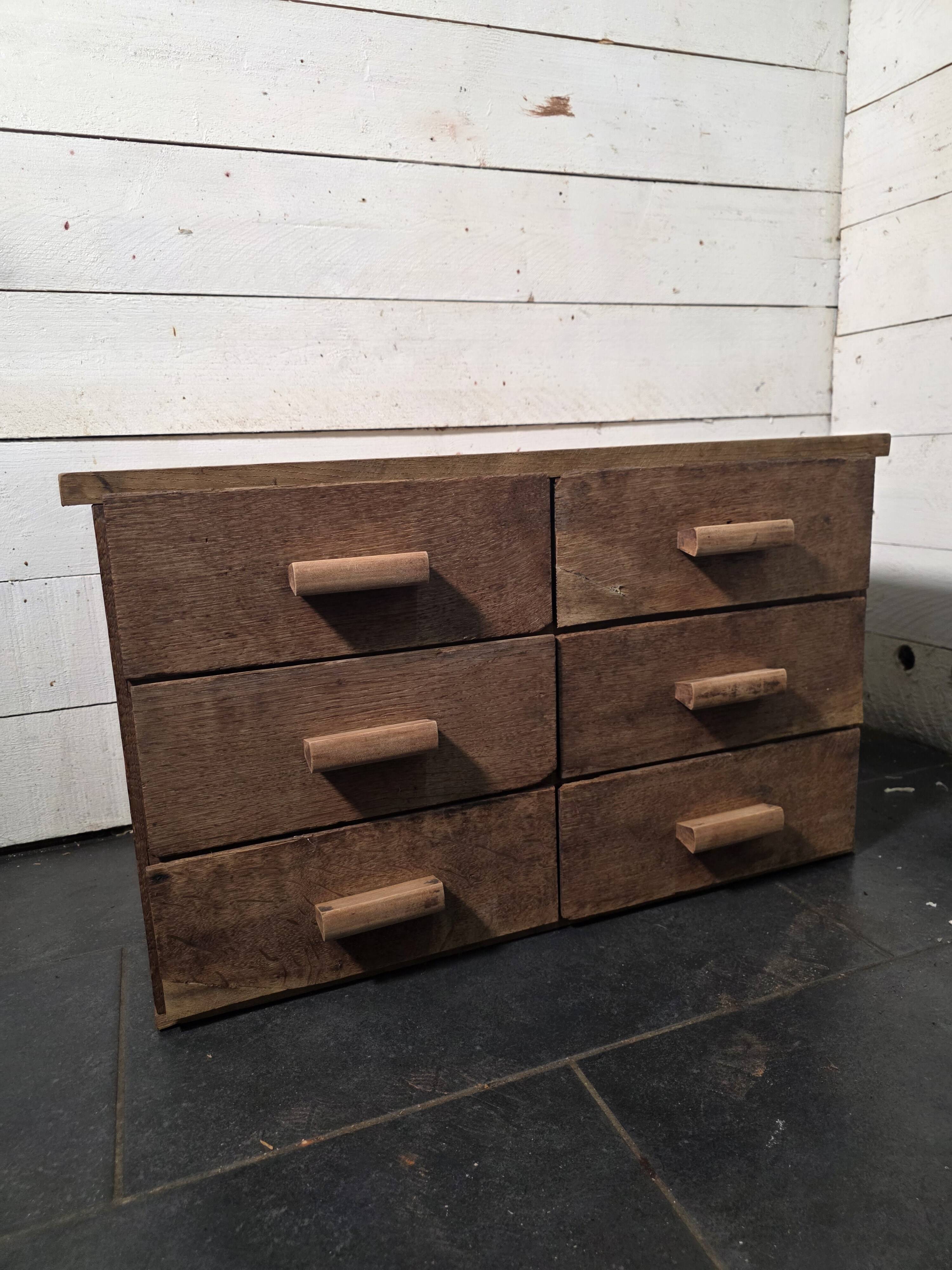 Antique workshop furniture with 6 drawers
