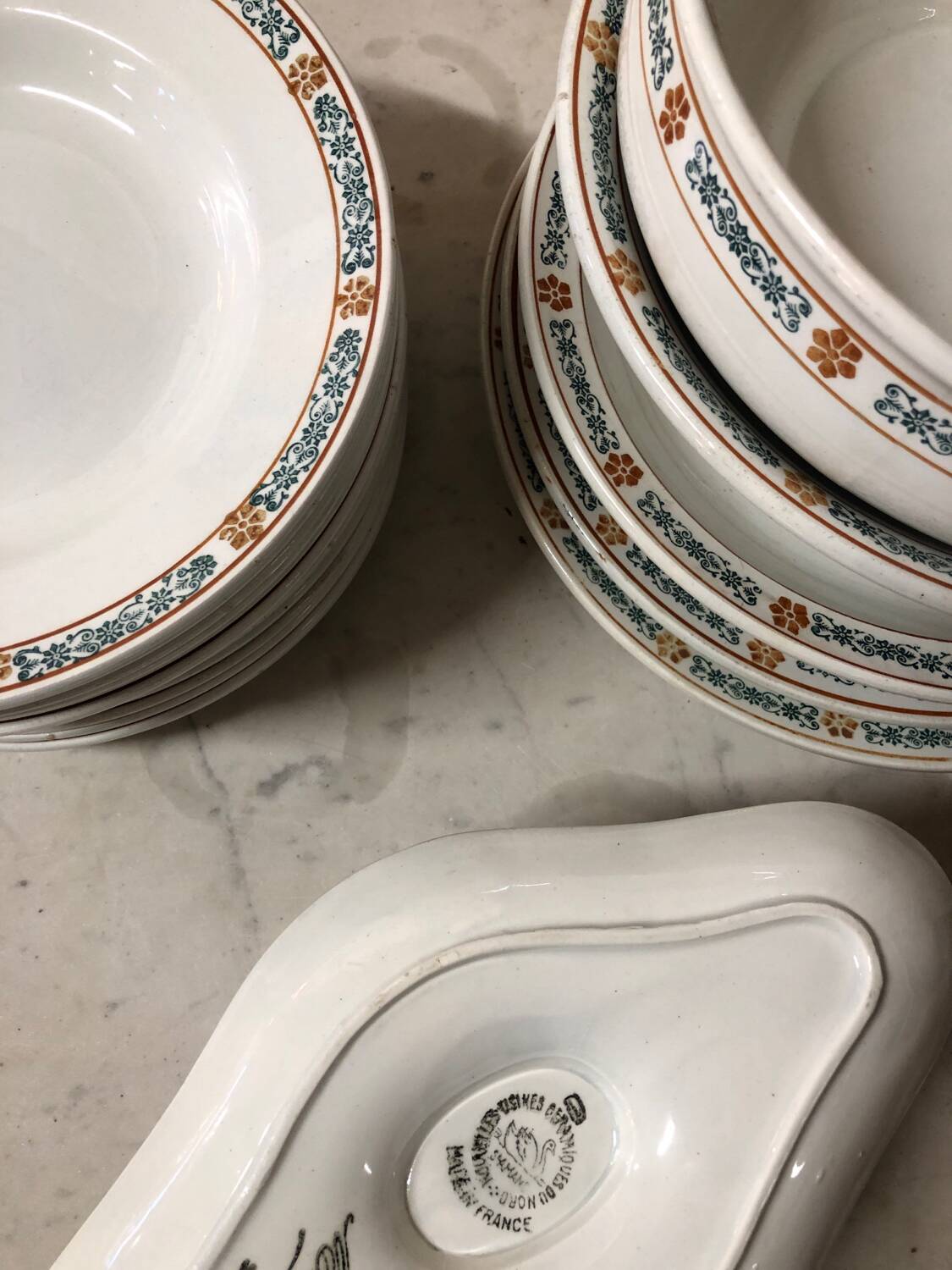 Complete dinner set by Saint-Amand