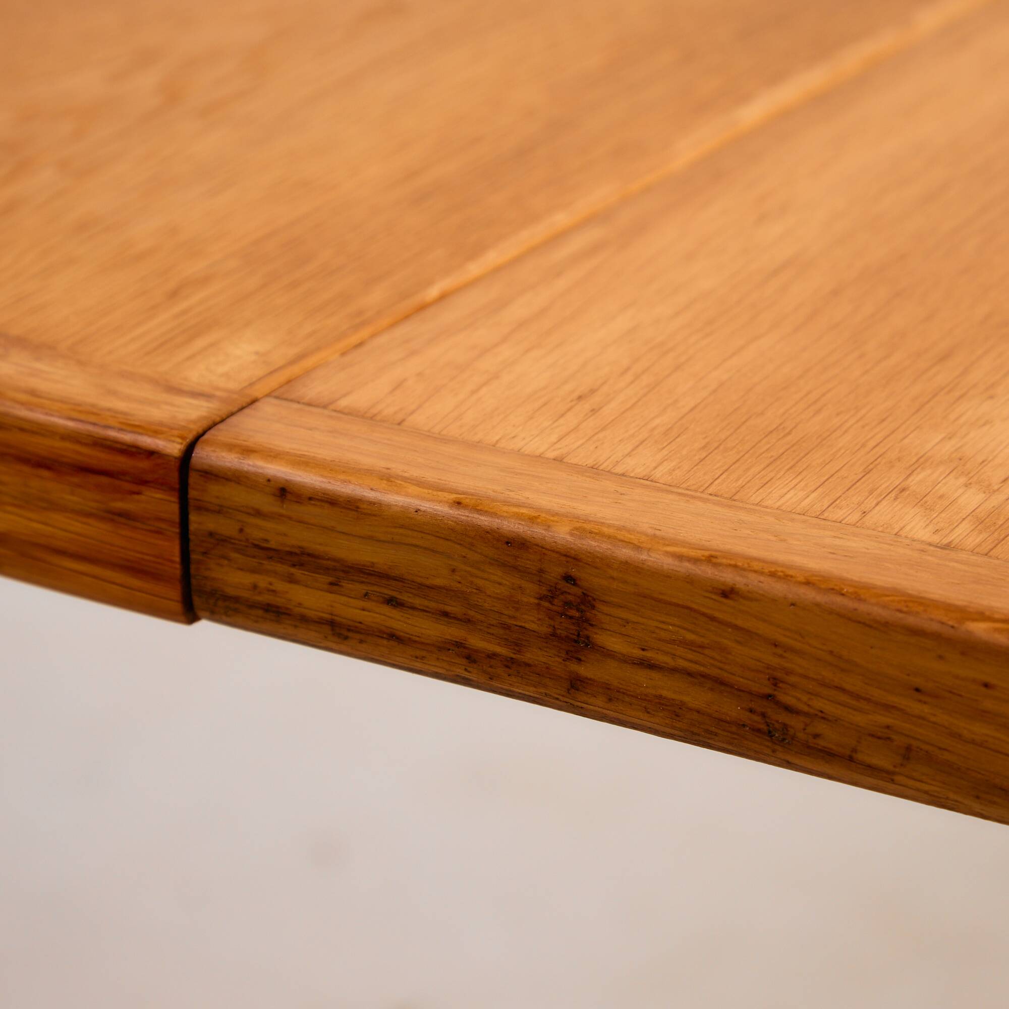 MK10633 Restored oak dining table by Kurt Østervig for Jason Møbler