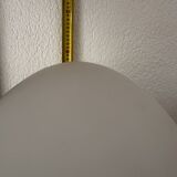 Deux lampes œuf verre opalin