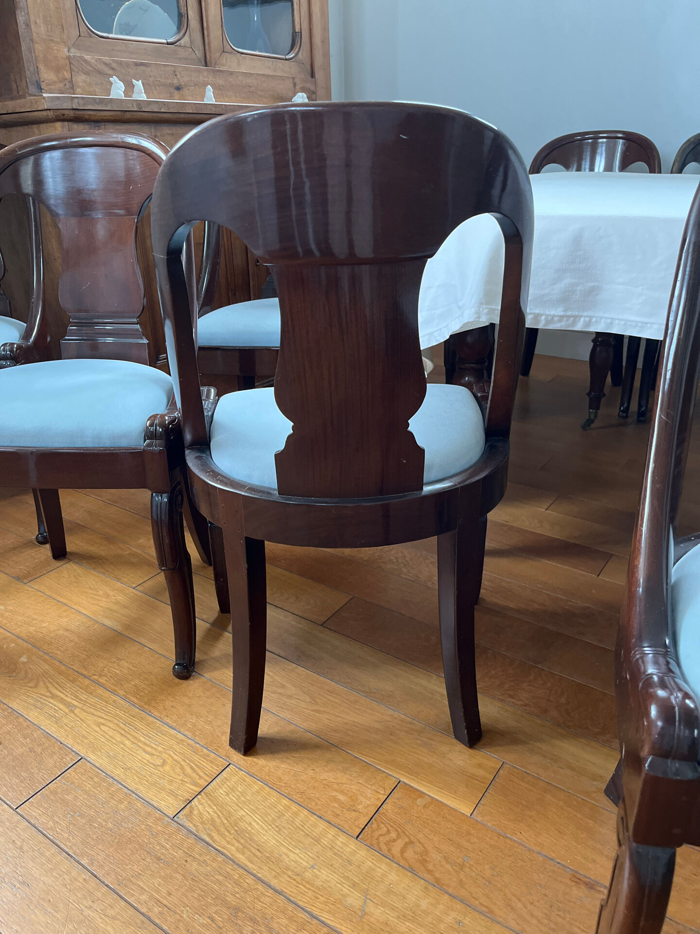 8 solid mahogany chairs
