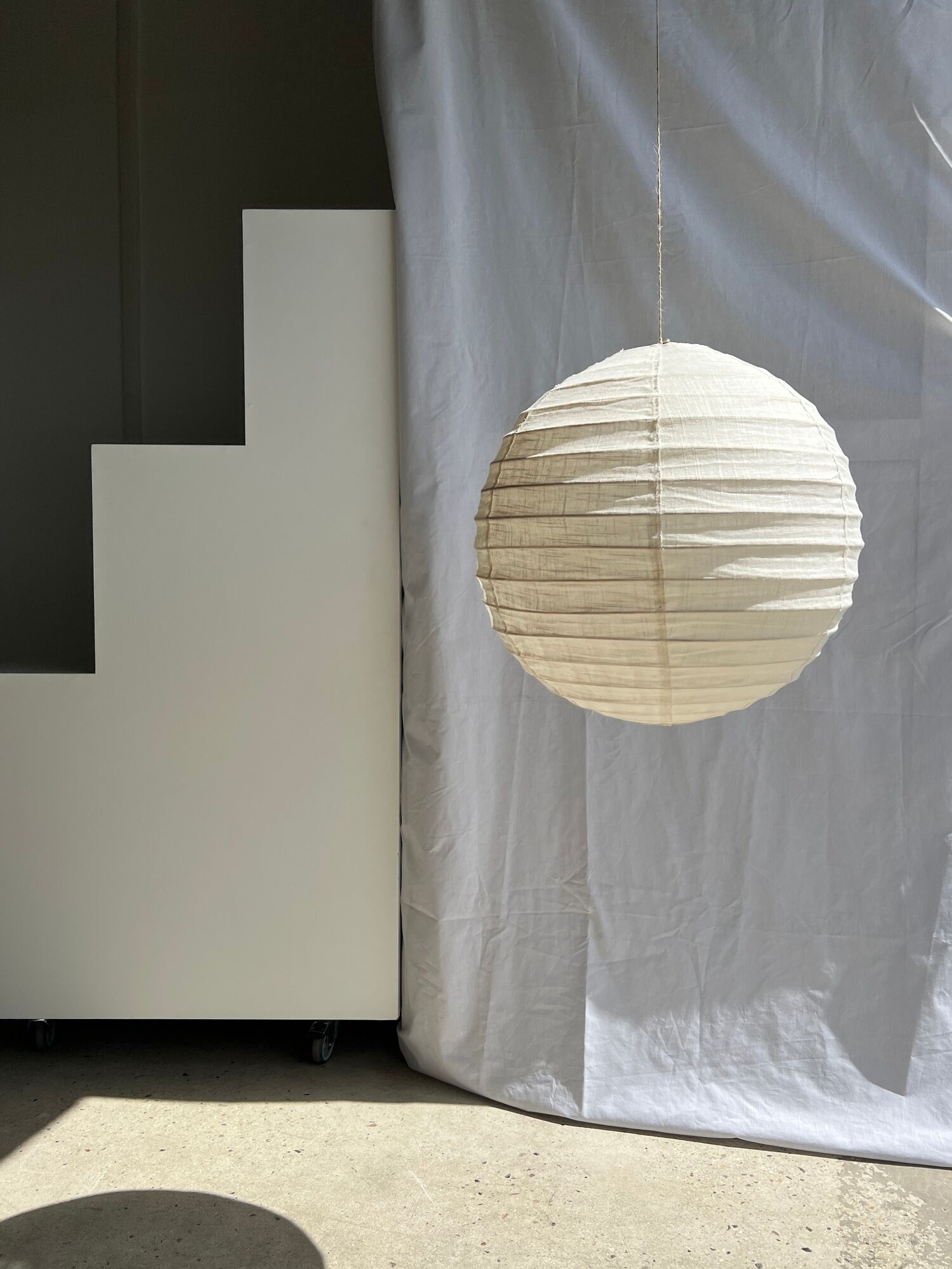 Hanging lamp in rattan and round japanese natural linen d:50