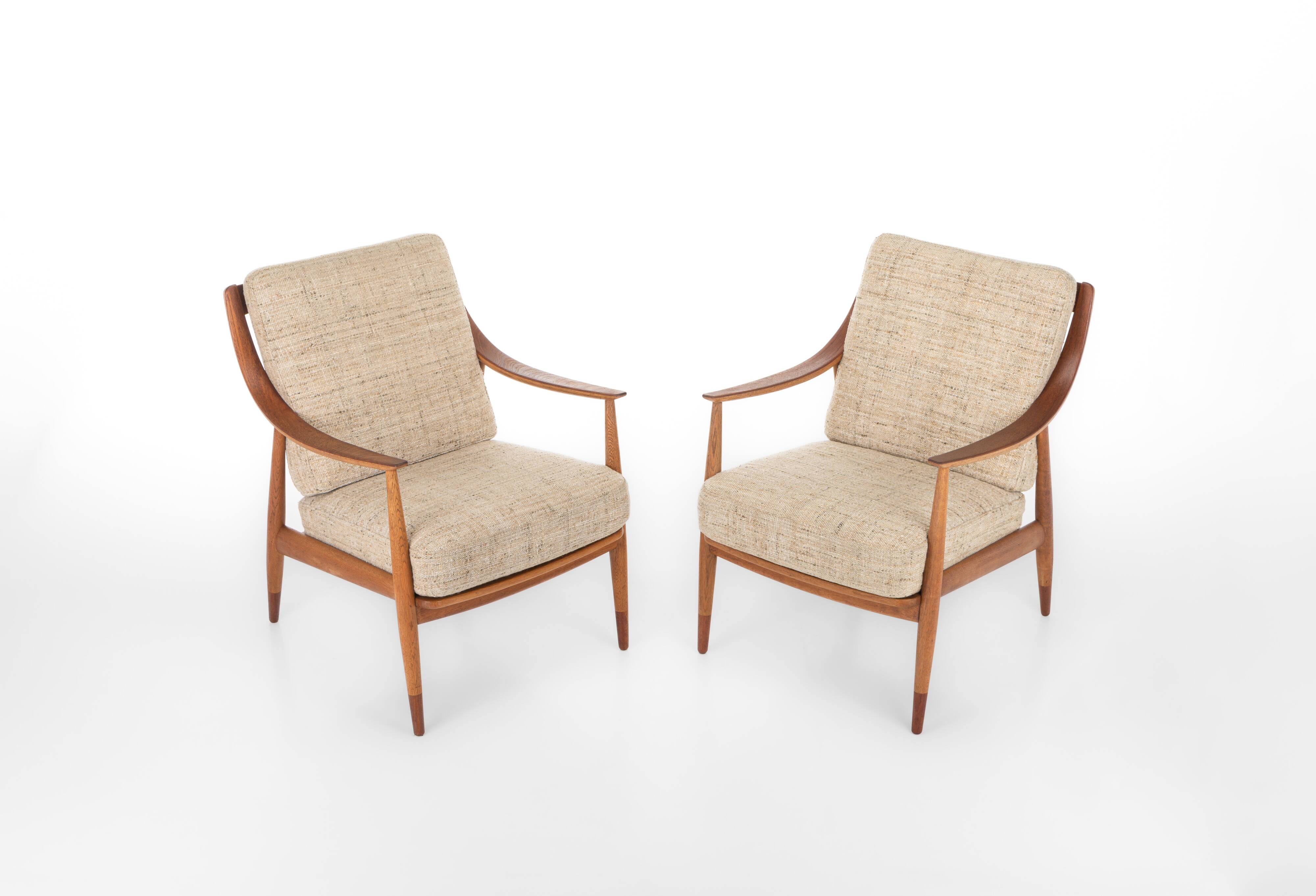 Fd144 Easy Chairs in Oak and Teak by Peter Hvidt & Orla Mølgaard-Nielsen for France & Daverkosen