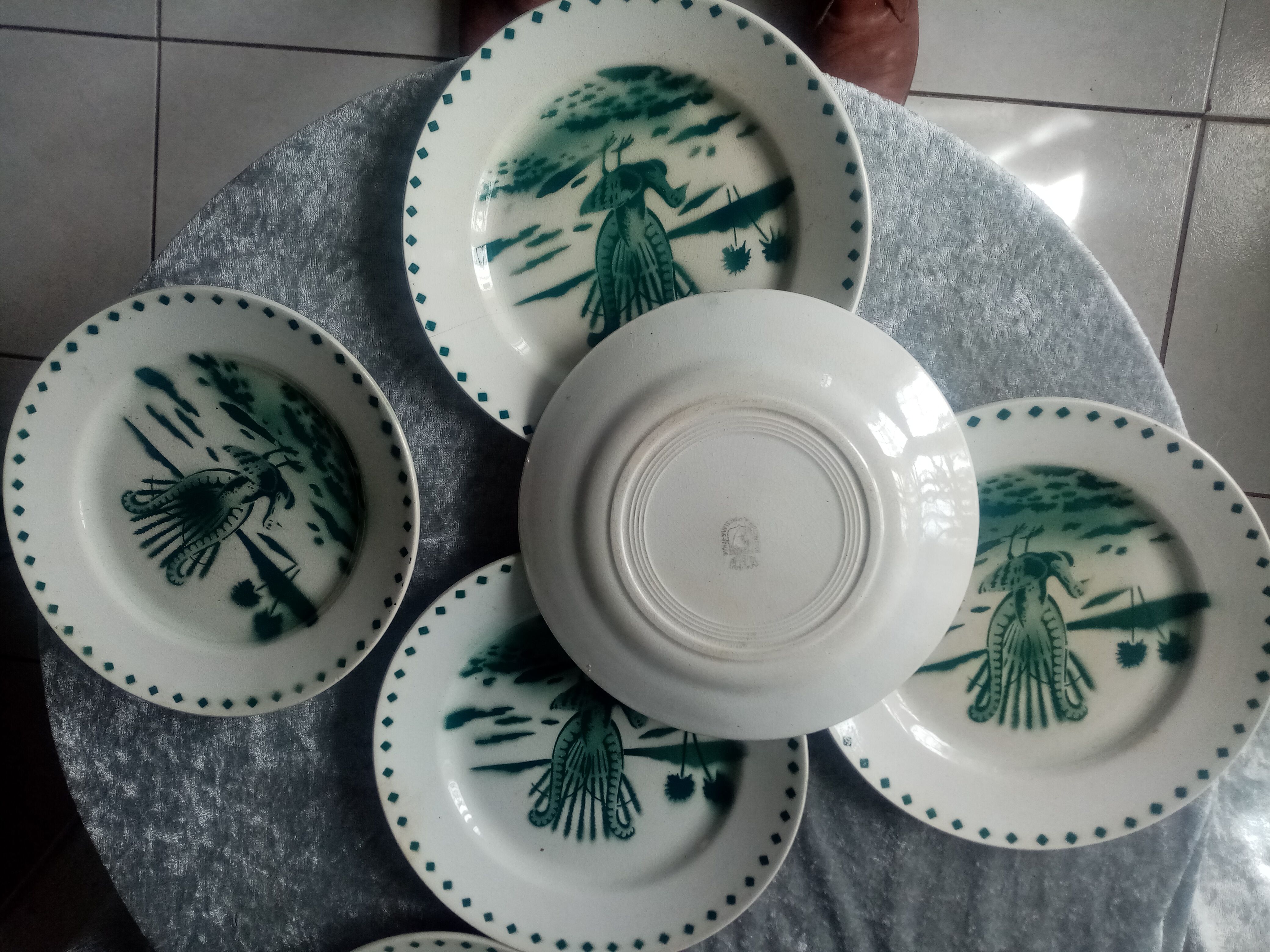 Series of 6 flat plates a decor d4bird of paradise pexonne fp