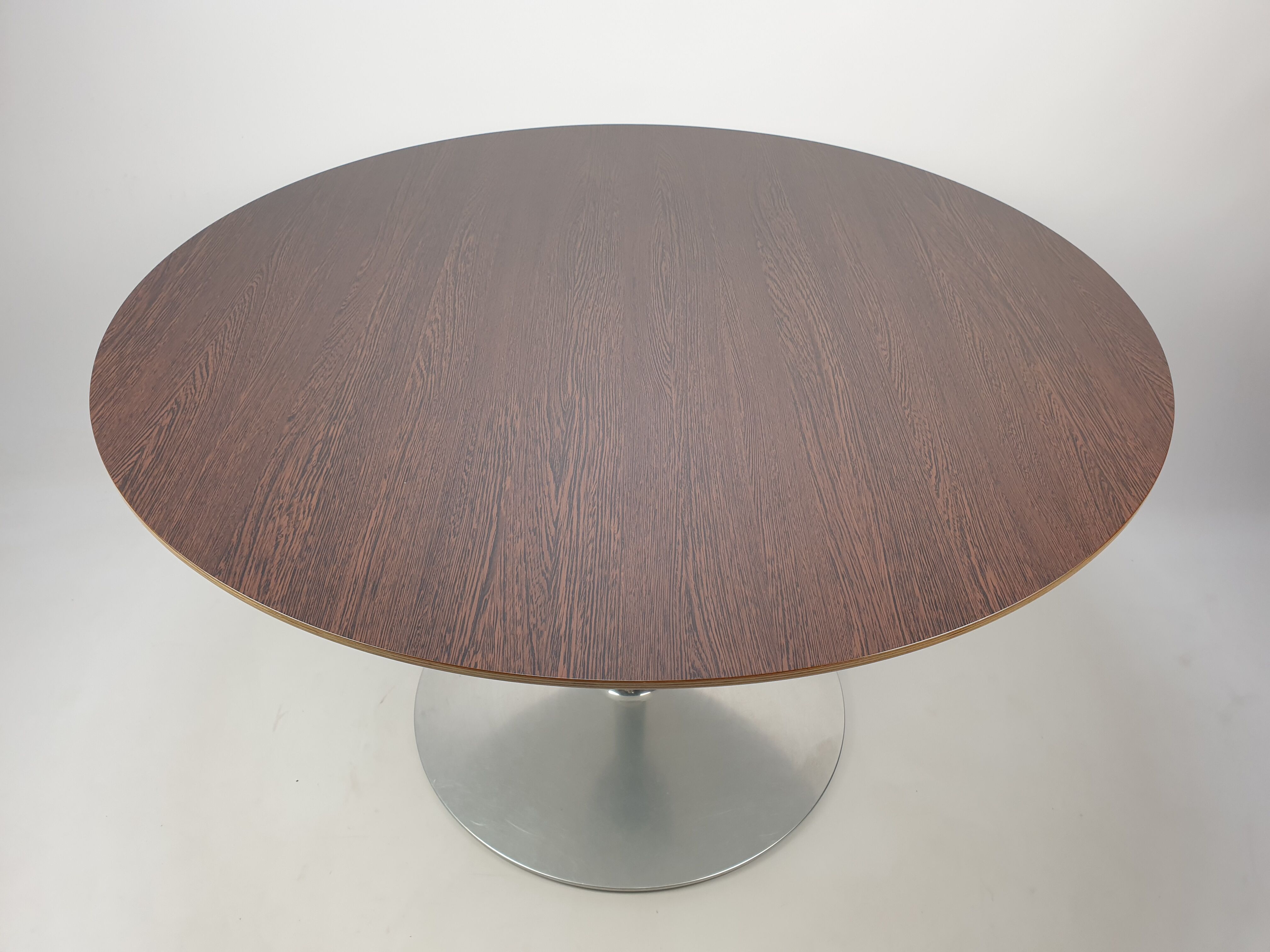 Round dining Table by Pierre Paulin for Artifort, 1980s