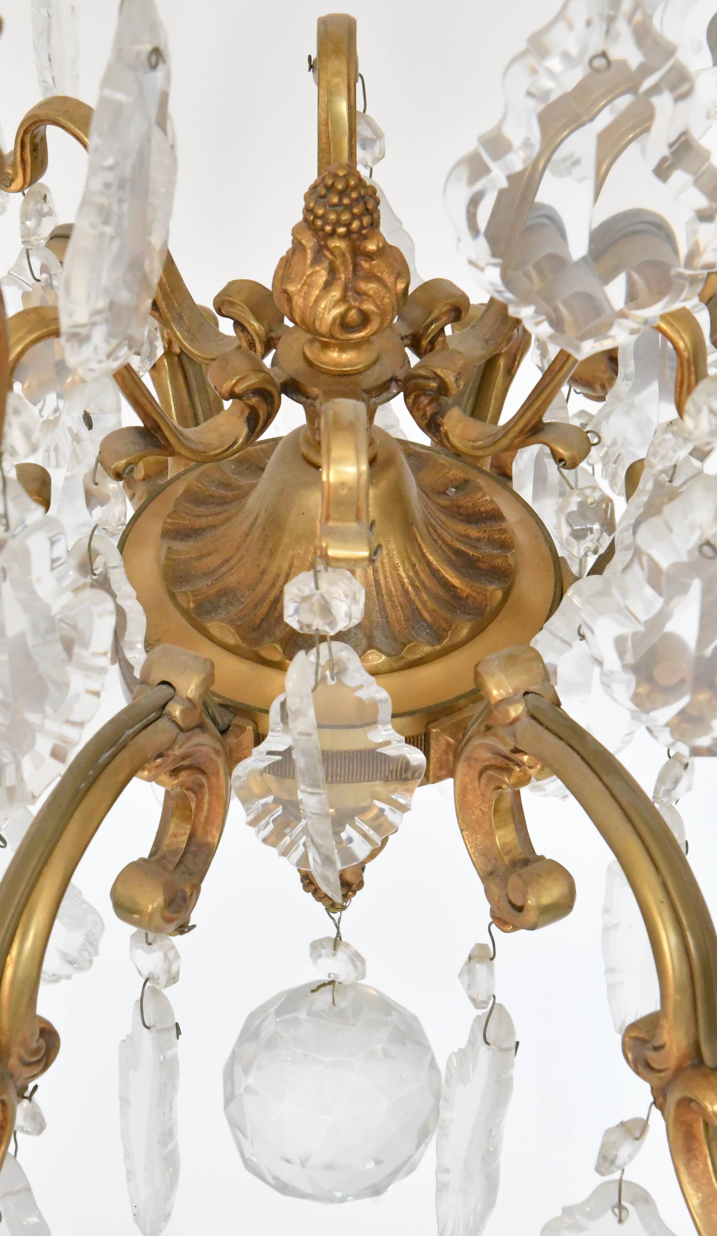 Louis XV style chandelier in gilded bronze with 6 light arms.