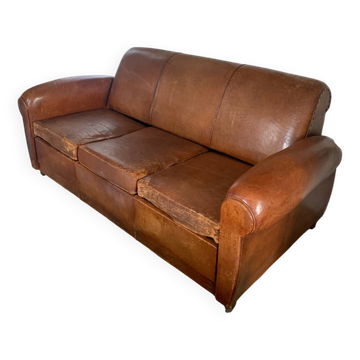 Three-seater club sofa