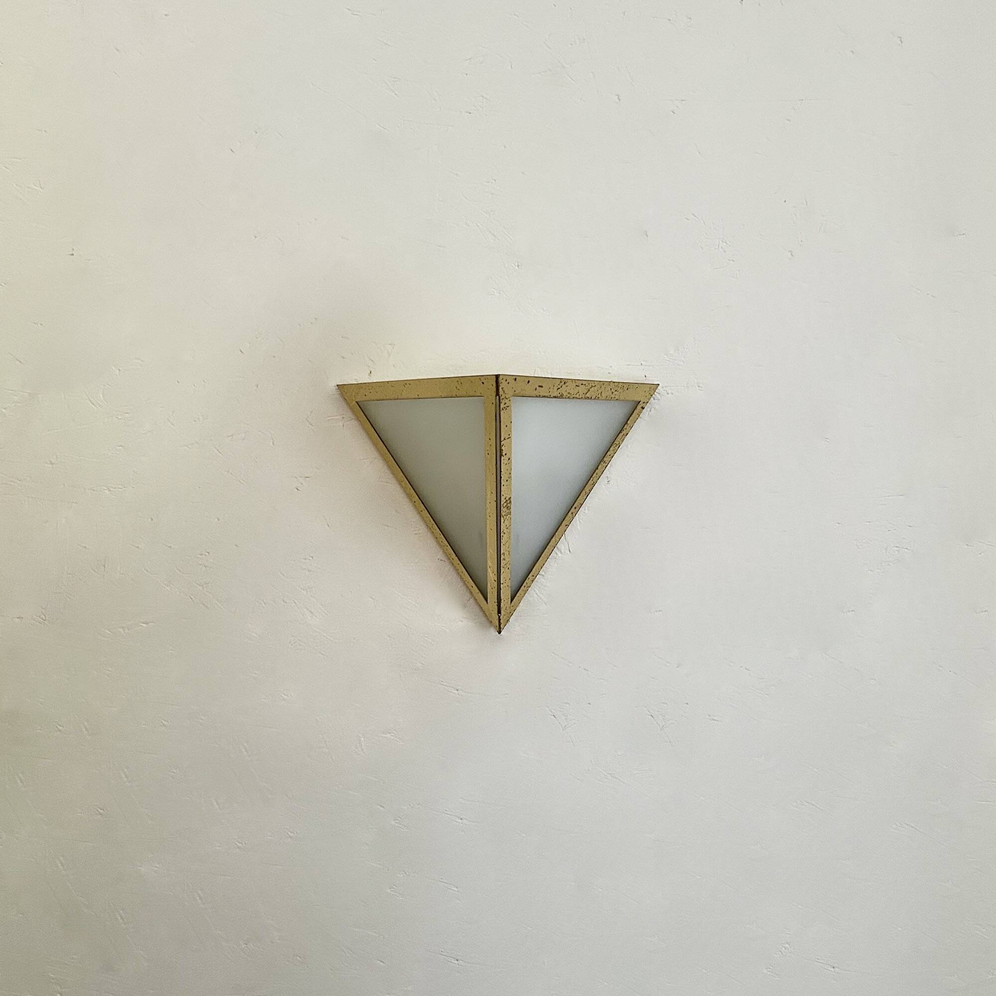Applique italienne verre opalin et laiton