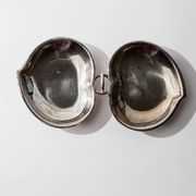 Vintage 1960s silver-plated catchall, double heart shell with ring handle.