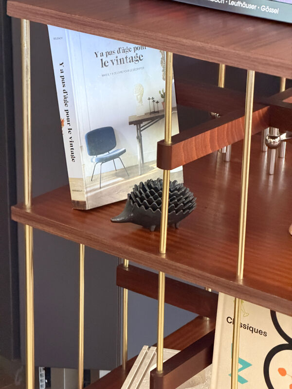 Bibliothèque tournante vintage en bois et laiton
