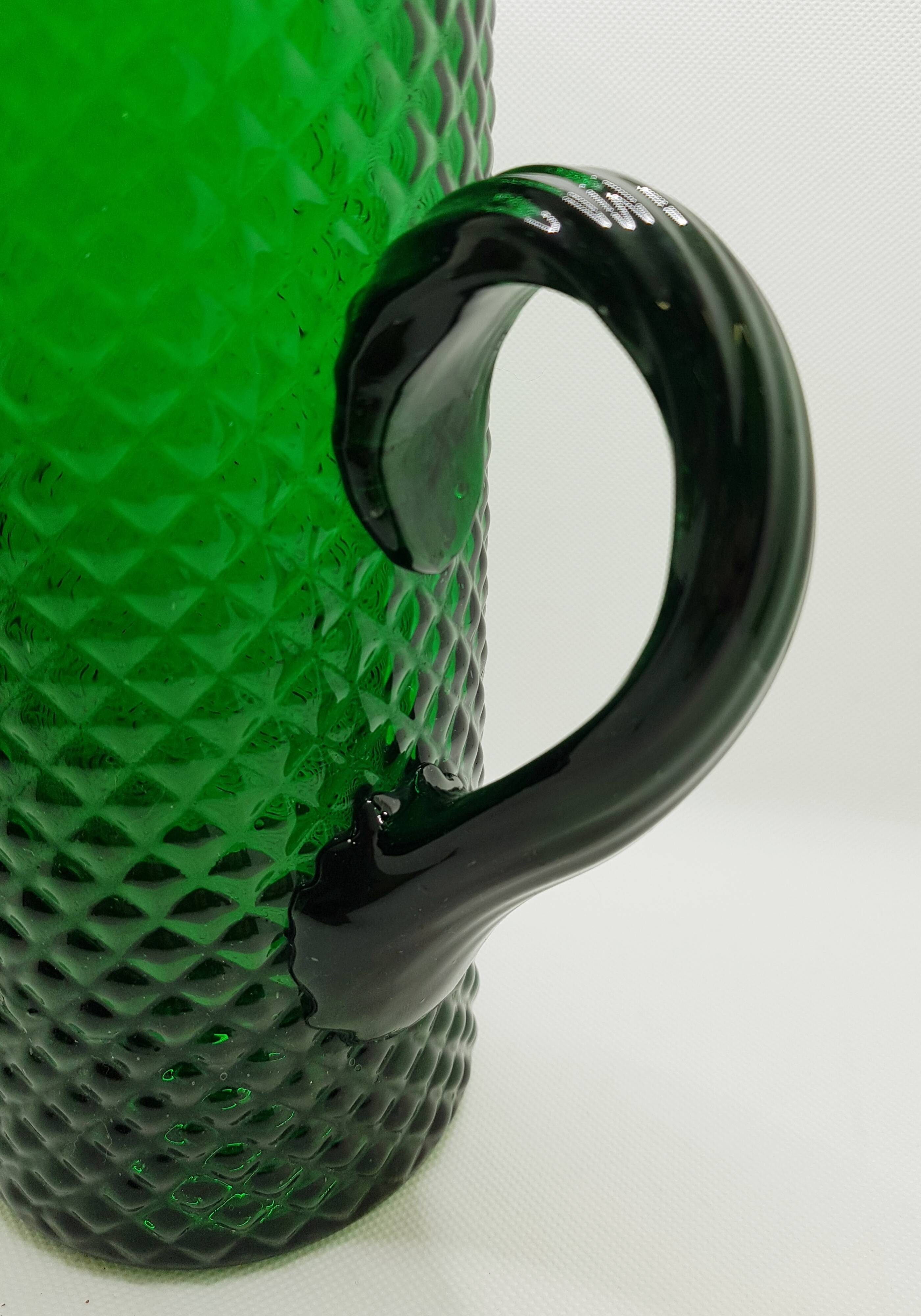 Pichet en diamant émeraude