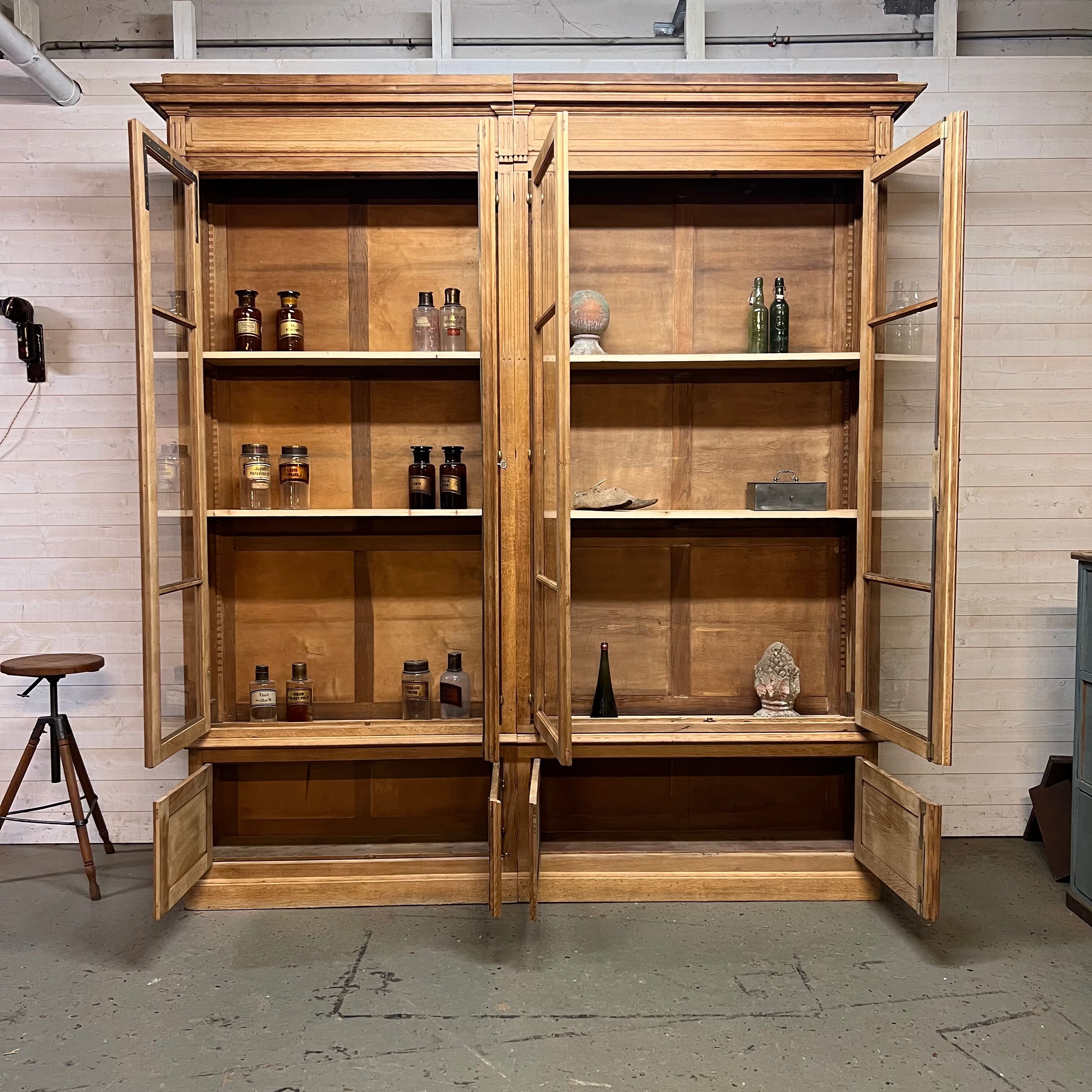 Showcase bookcase early XX th in solid oak