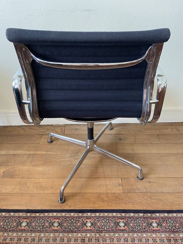 Fauteuil VITRA d’après EAMES