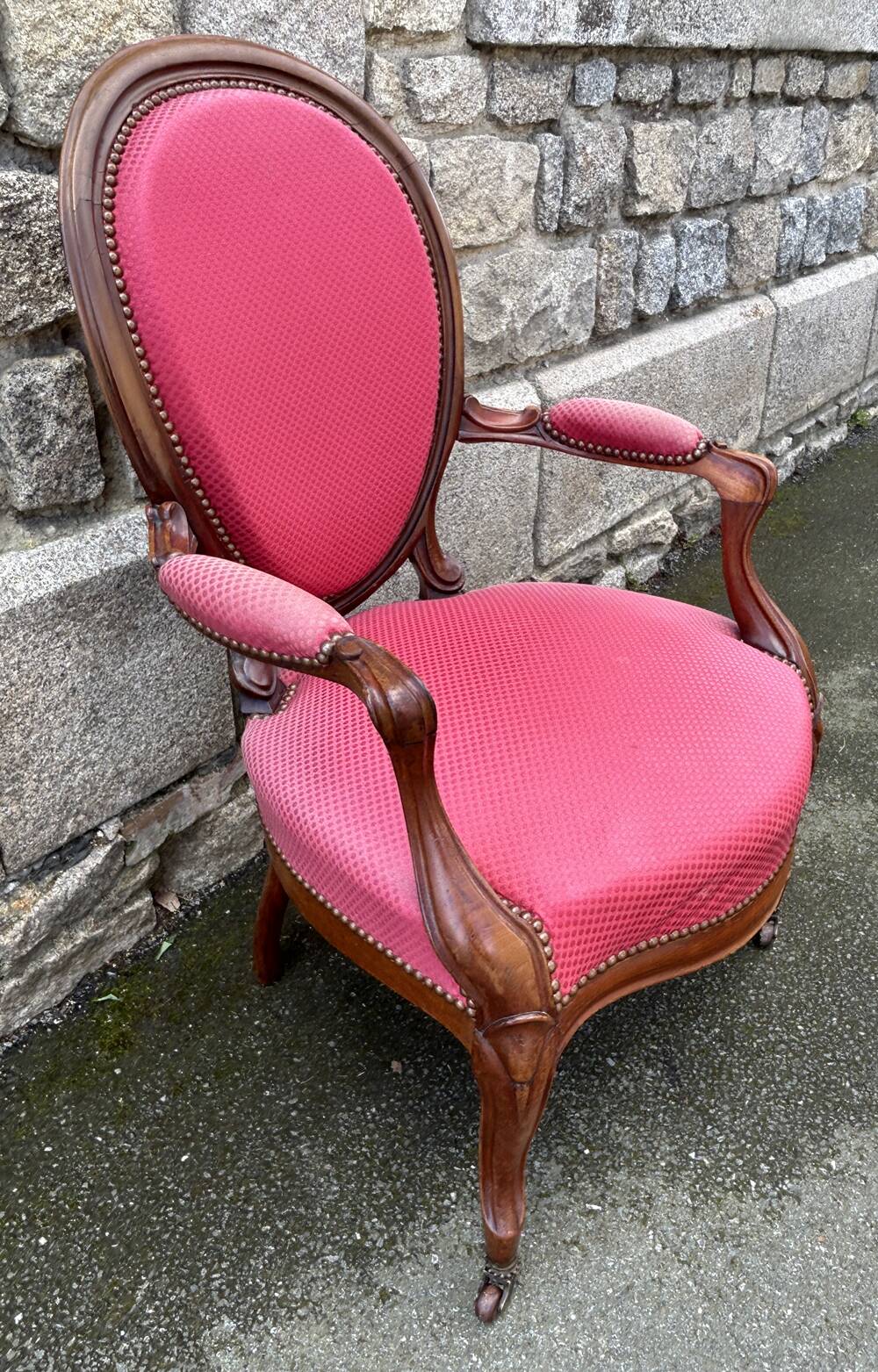 Louis Philippe medallion armchair, vintage, late 19th century, early 20th century.