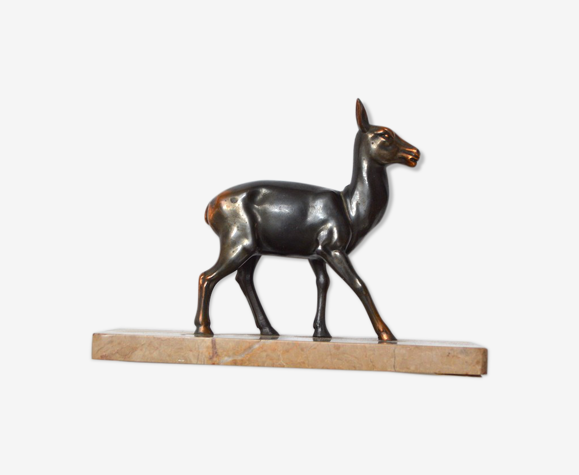 Serre-livre biche