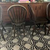 Set of 4 Windsor chairs