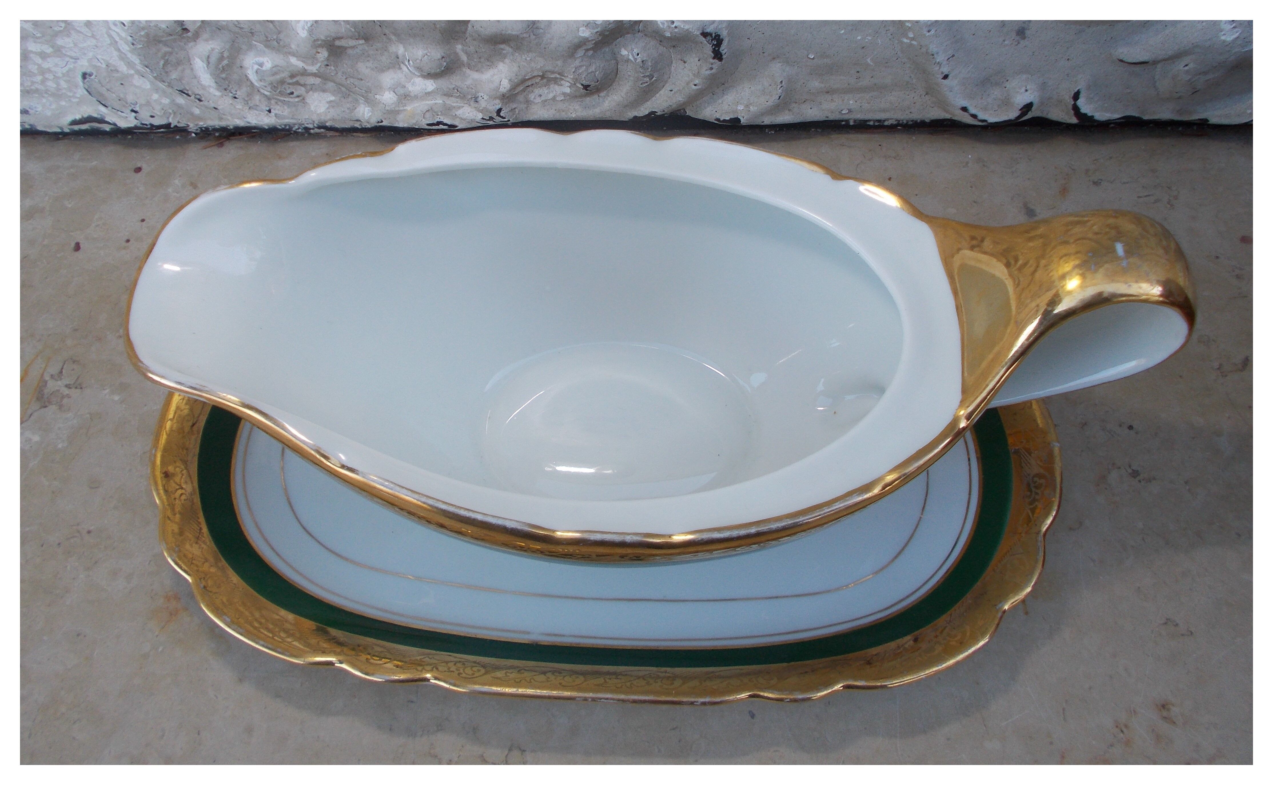 Saucière with Limoges porcelain top beautiful gilding