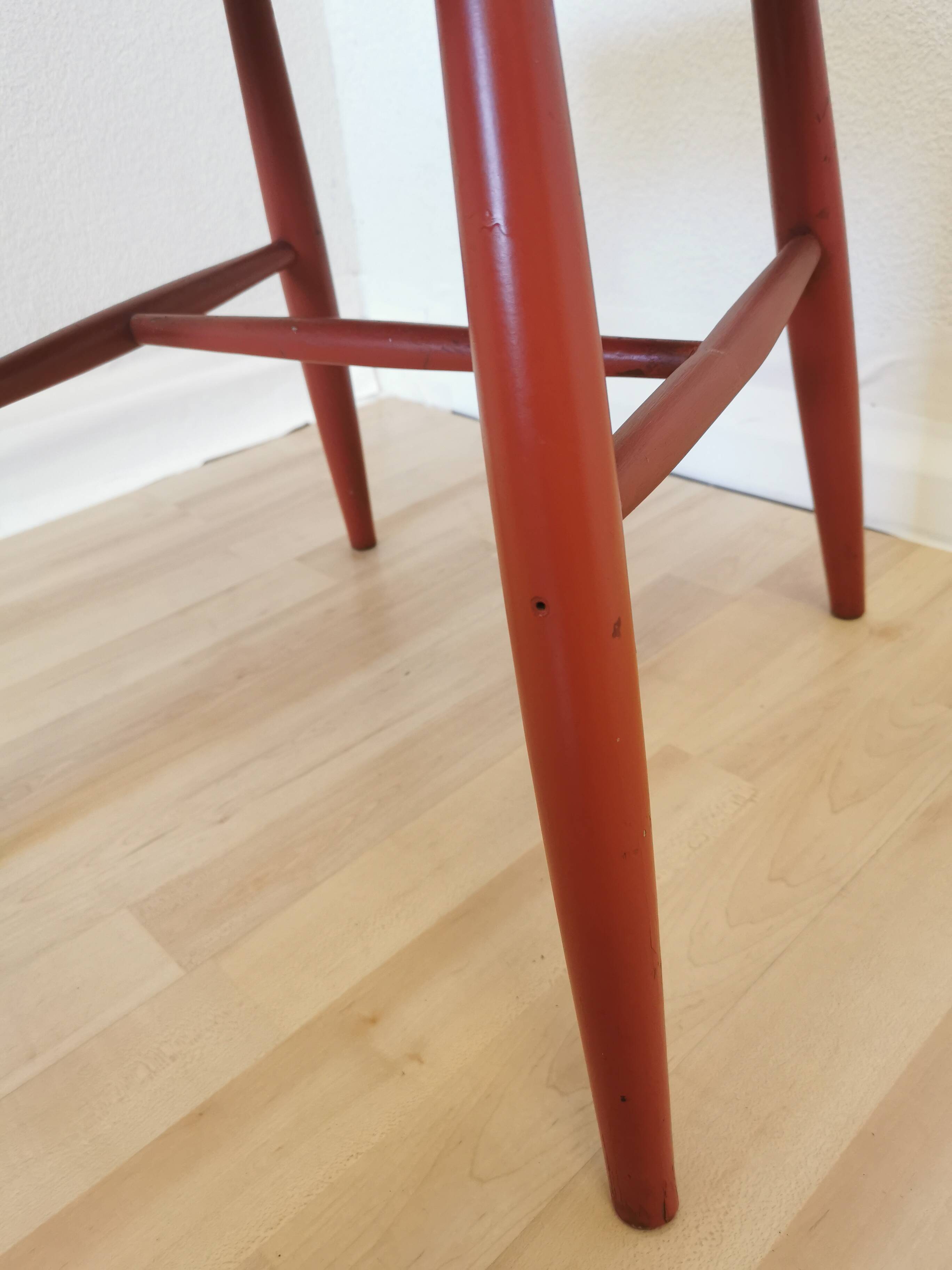 Vintage Coral Red Dining Chair: Ilmari Tapiovaara Style, Stol Kamnik 1960s