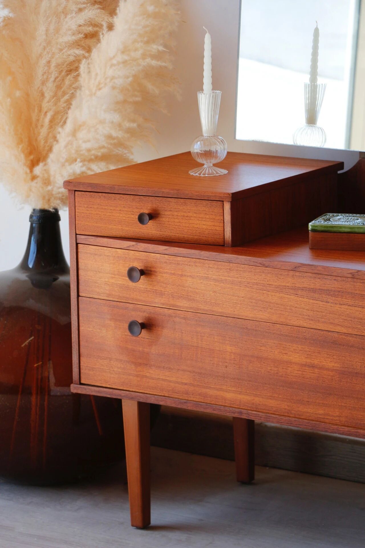 Vintage teak hairdresser Avalon – mid-century Scandinavian design