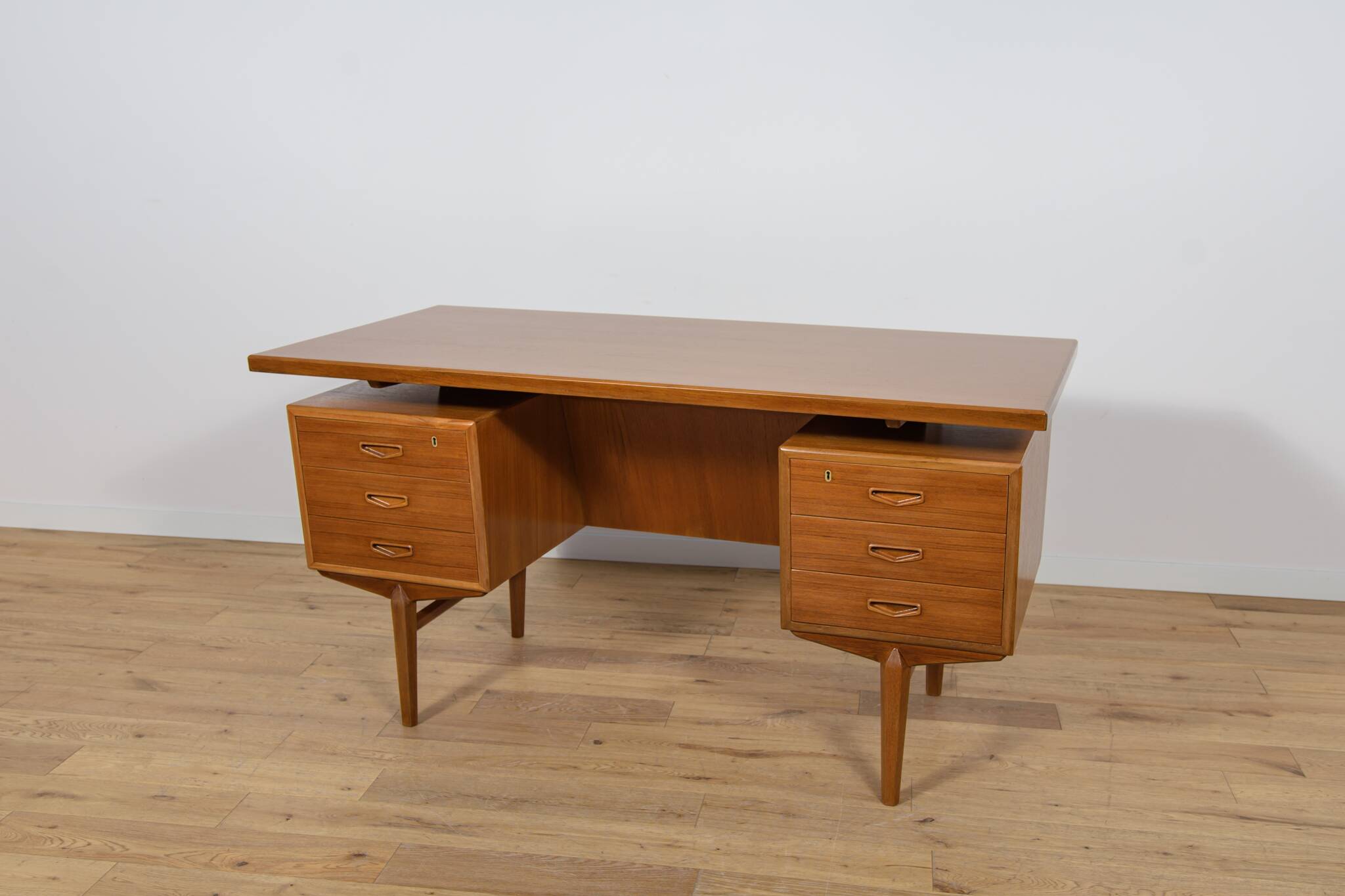 Mid-Century Freestanding Teak Desk, Denmark, 1960s