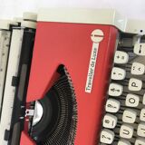 Typewriter, Olympia Traveller de Luxe
