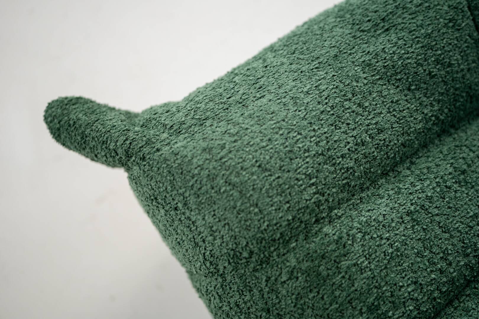 Togo set of armchair and pouf in emerald bucle