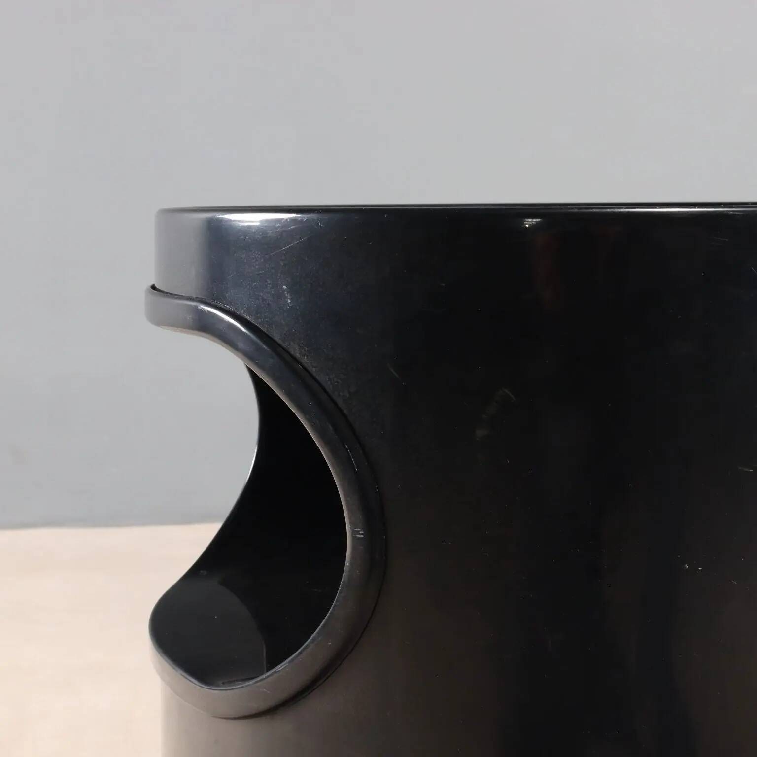 Giano-Giano-Vano bedside table, design E. Gismondi Schweinberger