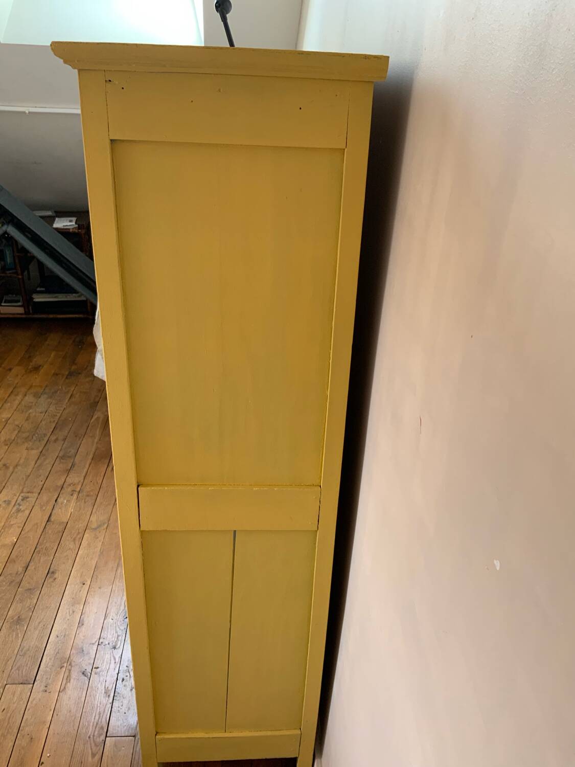 Small Parisian wardrobe