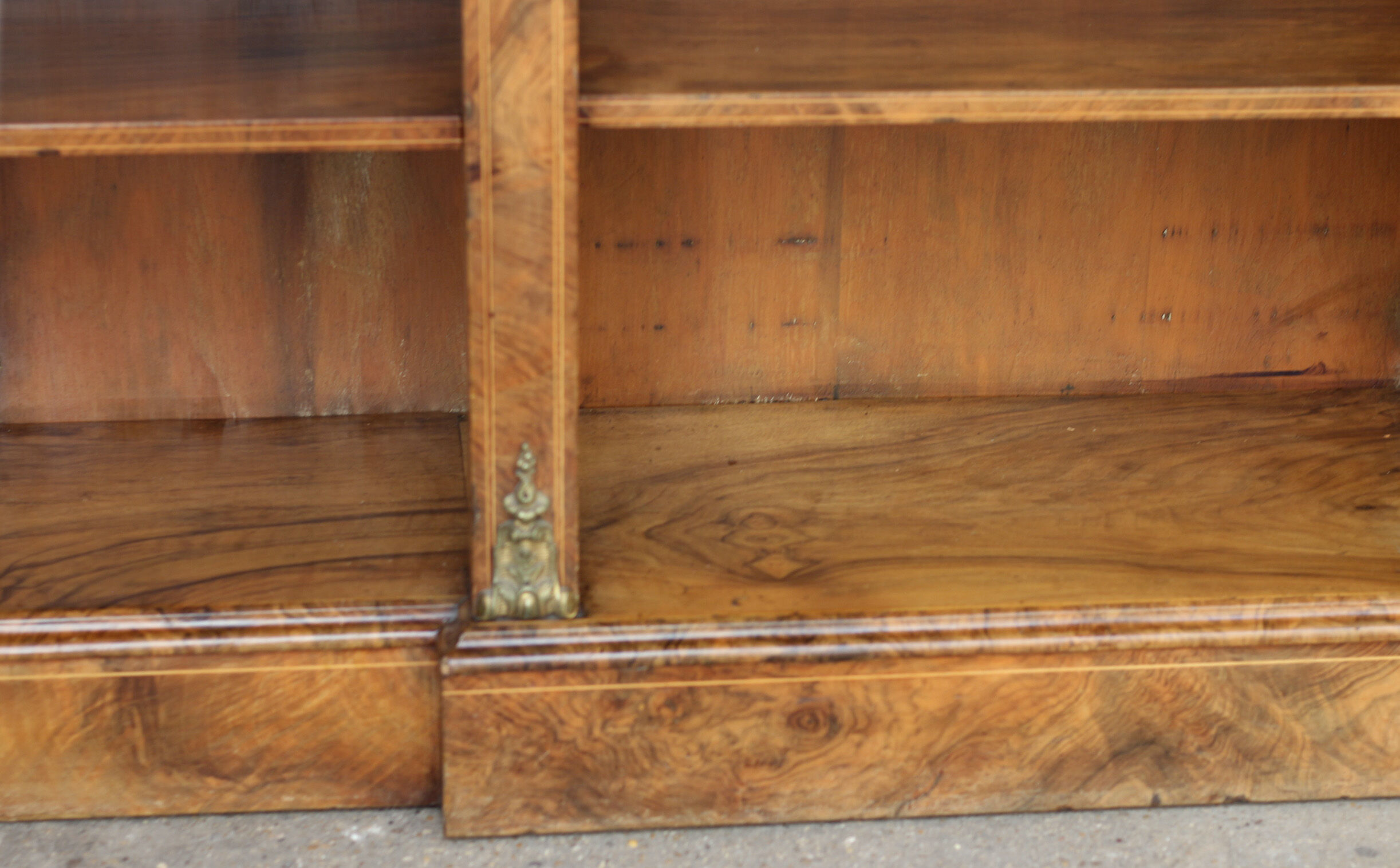 Magnificent Victorian library in mahogany veneer (19th century)