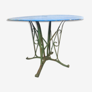 Garden table