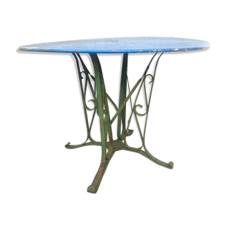 Garden table